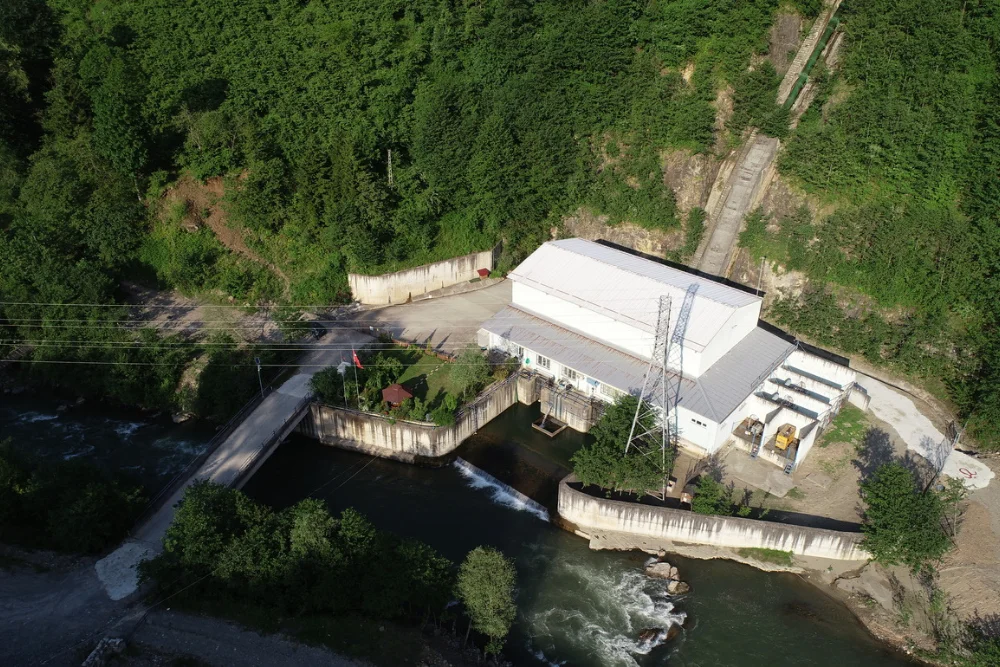 Horyan Regülatörü ve Hidroelektrik Santrali