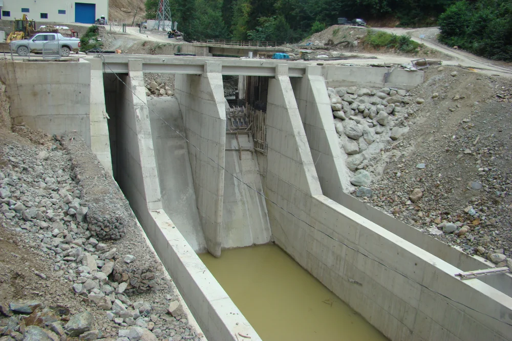 Kabaca Regülatörü ve Hidroelektrik Santrali