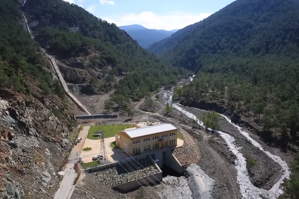 Kavakçalı Regülatörü ve Hidroelektrik Santrali